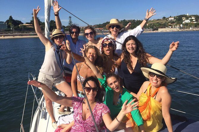 4 Hours Private Sailing Trip to Oeiras Beach - Beach and Marina Stops