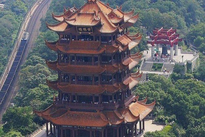 4 hours Walking tour to Wuhan Yellow crane tower and Donghu lake with boat trip - Who Would Benefit Most from This Tour?