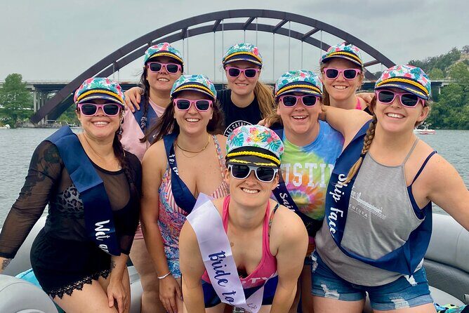 4 Hr Lake Austin Boat Charter with Swim and Sightseeing for 12 - Exploring the Details of the Lake Austin Boat Experience