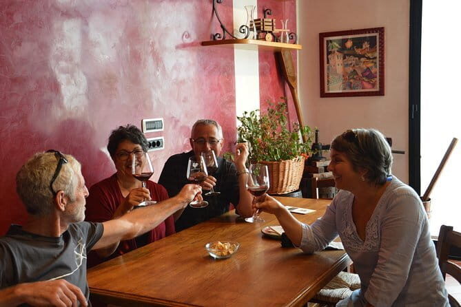 4 WINES TASTING in a Chianti Classico Farm (Visit/tour at the winery included) - A Closer Look at the 4-Wine Tasting at a Chianti Classico Farm in Florence