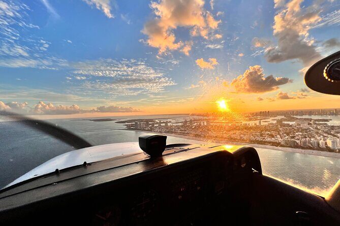 45-Minute Miami Beach Sunset Breathtaking Flight Tour - Key Points