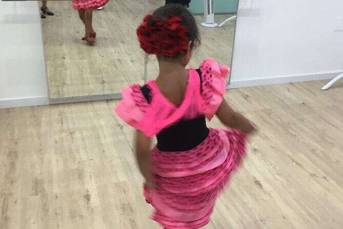 45 minutes flamenco dance class for family in Málaga - FAQs about the Flamenco Family Dance Class
