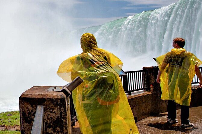 4hr Niagara Falls Canada Tour includes the Boat and tunnels - Frequently Asked Questions