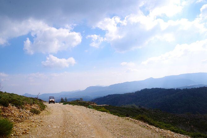 4x4 Buggy Adventures - Off-road Polaris Experience - The Guides: Knowledgeable and Friendly