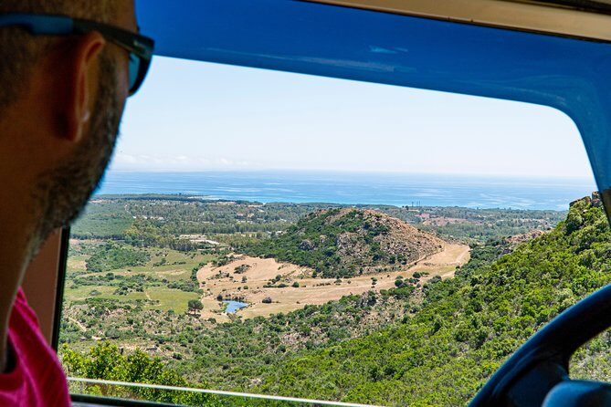 4x4 excursion between mountain and sea - Experience the Best of Sardinia’s Mountains and Sea with a 4x4 Excursion