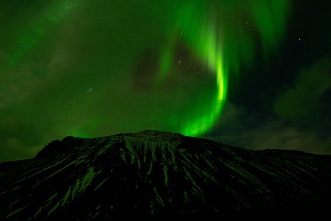 4x4 Minibus Northern Lights with Photo and snacks from Reykjavik - FAQ
