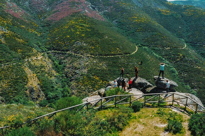 4X4 ROUTE THROUGH THE AMBROZ VALLEY. Minimum 4 people - Transportation and Group Size
