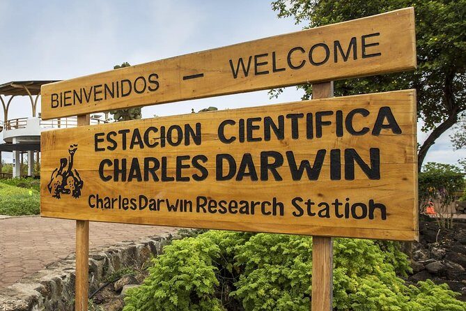 5-Day All-Inclusive Galapagos: Isabela and Santa Cruz Island - An Authentic 5-Day Adventure in the Galápagos: Isabela and Santa Cruz Islands