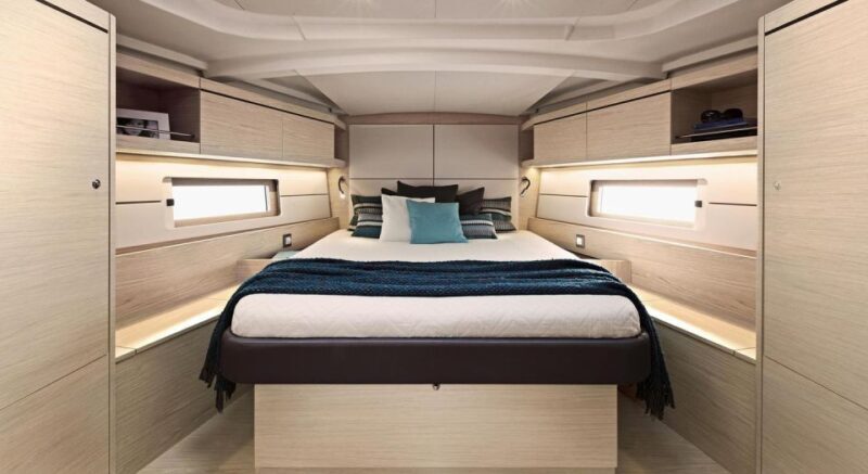 5-Day Crewed Charter "The Discovery" Beneteau Oceanis 46.1 - A Deep Dive into the 5-Day Sailing Adventure