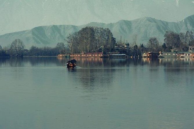 5-Day Kashmir Tour from Srinagar with Accommodation - Who Should Consider This Tour?