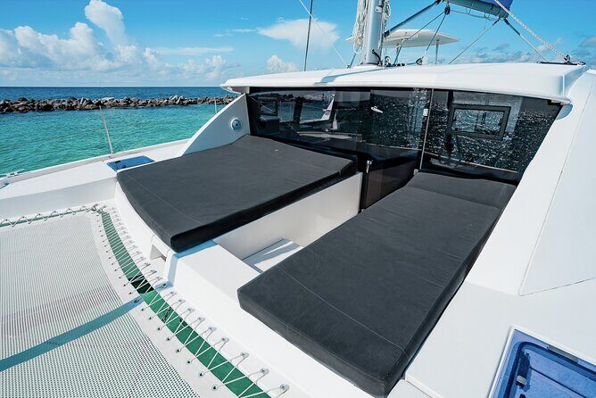 5-Hour 38'Luxury Catamaran All-Inclusive Tulum & Playa del Carmen - FAQs