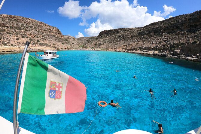 5 hour boat trip to Lampedusa with Sandwich, SUP and Snorkeling - A Deep Dive into the Lampedusa Boat Trip