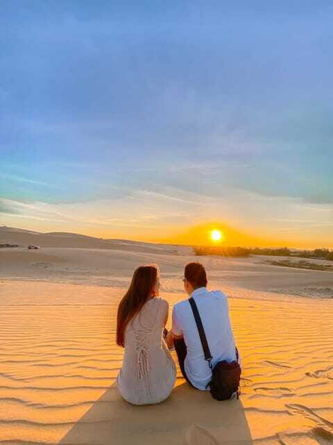 5-hour Sunrise or Sunset Jeep Tour from Mui Ne Beach Town - Timing and Crowds