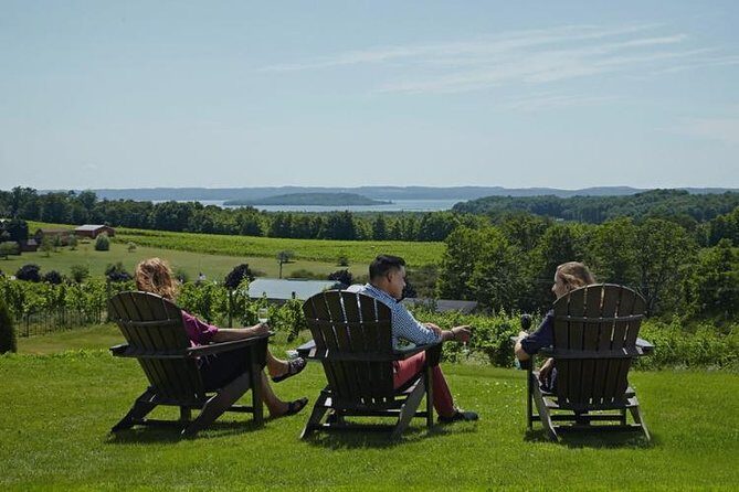 5-Hour Traverse City Wine Tour: 4 Wineries on Old Mission Peninsula - Discovering Old Mission Peninsula: A 5-Hour Traverse City Wine Tour