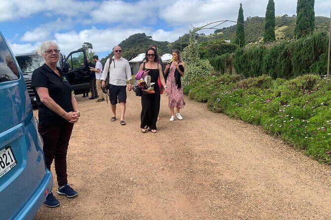 5 or 7 hour Far End of Waiheke Scenic Wine Tour in Electric Vans - Exploring Waiheke’s Remote Corners in Style