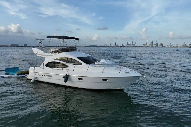 50ft, 1 Hour FREE Miami Yacht Rental, 2 to 6 Hours, 13 People - Overview: A Private Miami Yacht Adventure with Feeling Yachty