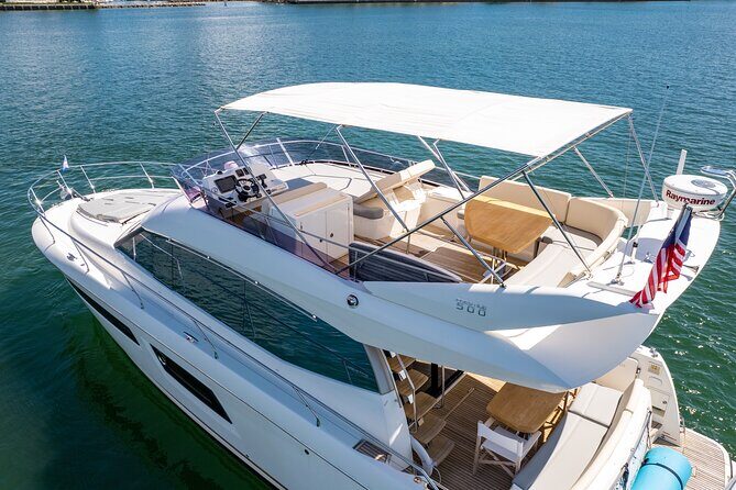 52-feet All Inclusive Flybridge Yacht Rental in Miami - Final thoughts