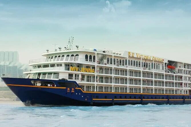 5D4N Yangtze River Cruise:Yichang to Chongqing by Victoria Cruise - A Complete Look at the 5D4N Yangtze River Cruise from Yichang to Chongqing