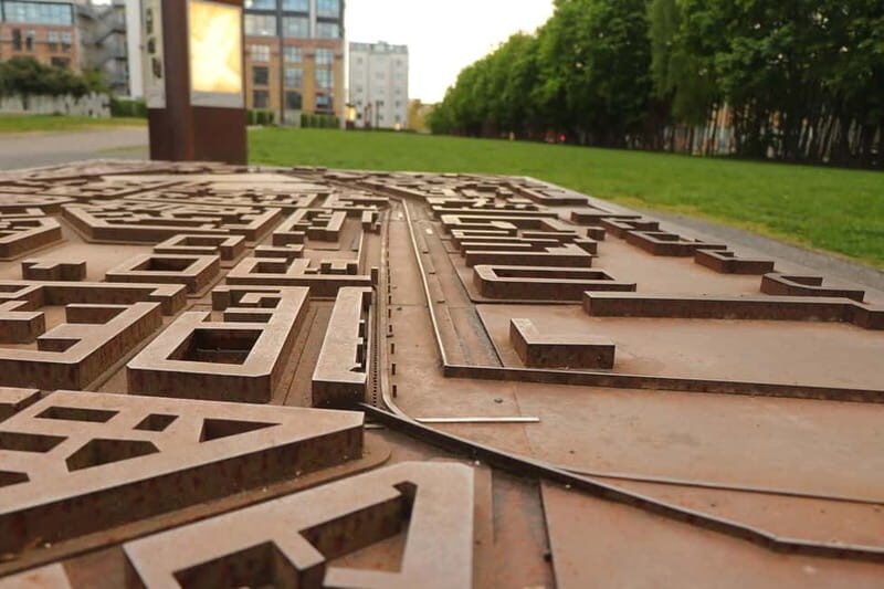 5h Berlin private Tour with Guide, Chauffeur & Photographer - FAQs