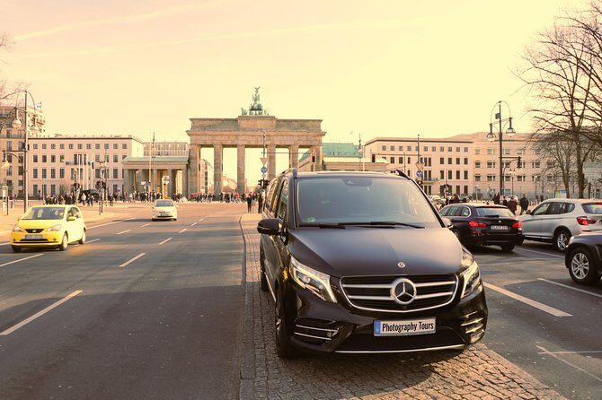5hours: Guide, Chauffeur & Photographer in Berlin private Tour - The Photography Experience: More Than Just Sightseeing