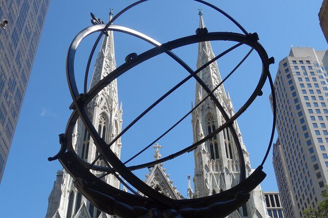 5th Ave Holiday Lights Walking Tour with Rockefeller Tree - The Value of This Tour