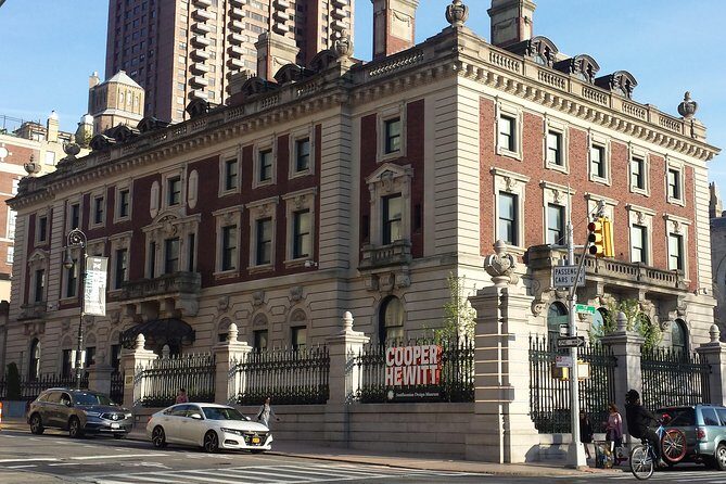 5th & Park - Film & Fiction Walking Tour of Carnegie Hill Along Museum Mile - FAQ