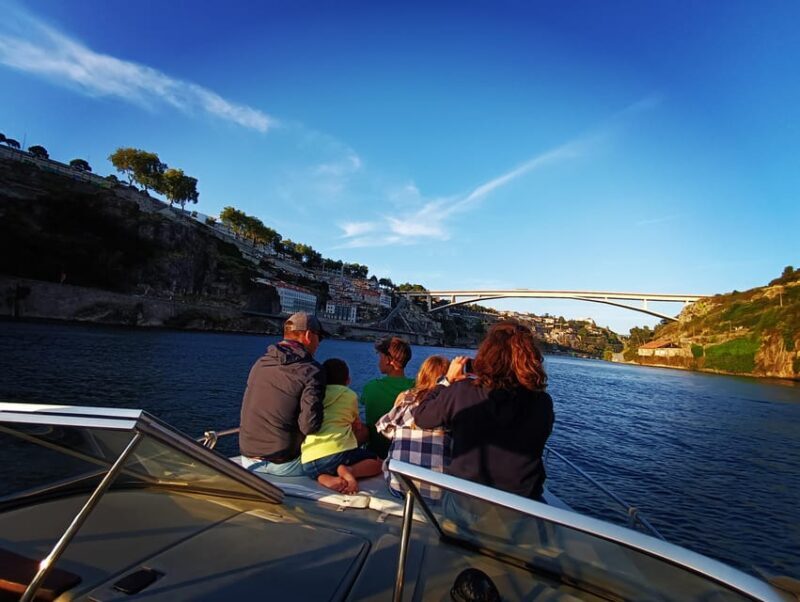 6 Bridges, Not Shared Boat Tour 1h30m, group price up to 6px - The Authenticity and Value of This Tour