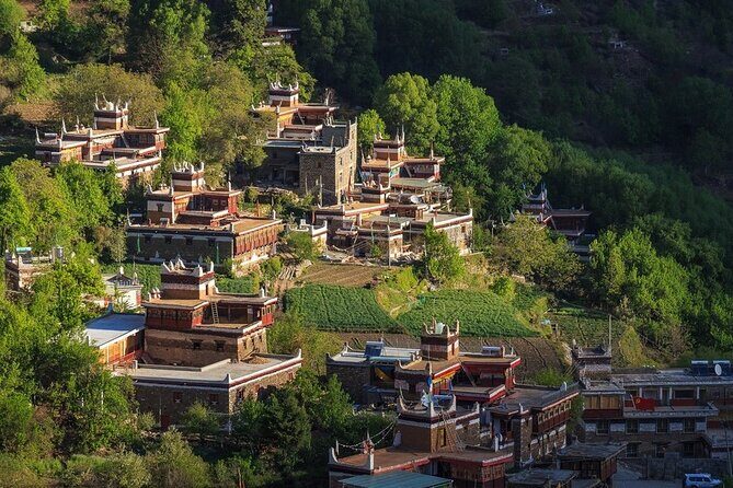 6-Day Tour to Uncover the Wonders of Western Sichuan - Day-by-Day Breakdown of the Itinerary