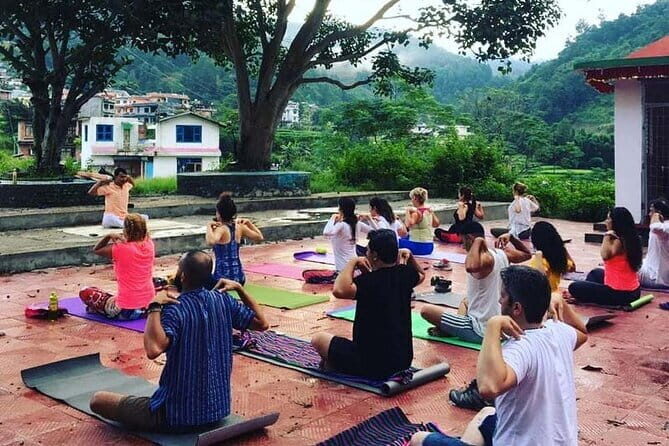 6 Day Yoga Hiking and Sound Healing Retreat in Nepal - Key Points