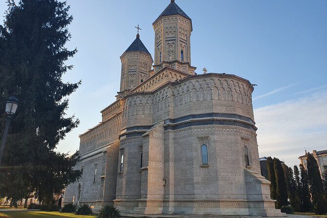6 Days Private Tour in Romania Spectacular Places from Bucharest - Key Points