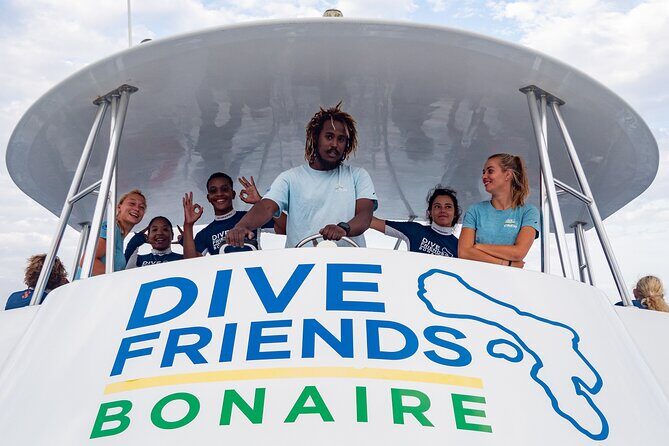 6 days unlimited diving - Authentic Marine Encounters and Genuine Value