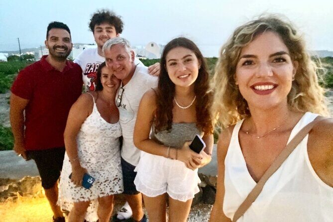 6-hour Best of Santorini Sightseeing Guided Tour - The Iconic Lighthouse and Volcanic Coastline