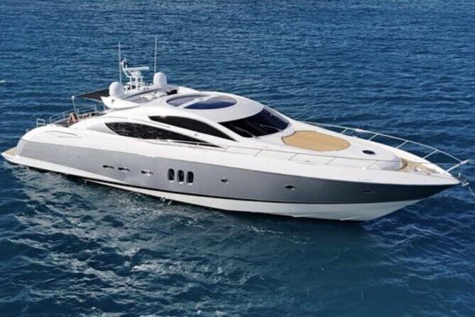 6 Hour Private 82' Luxury Mega Yacht Rental in Fajardo - Key Points