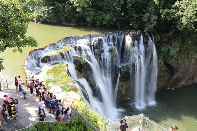 6 Hours Private Charter from Taipei in Shifen and Jiufen - A Closer Look at the Tour