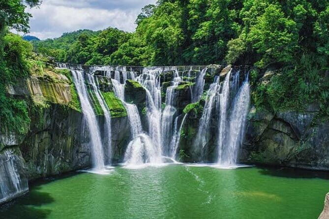 6 Hours Private Charter from Taipei in Shifen and Jiufen - End of the Day and Return to Taipei