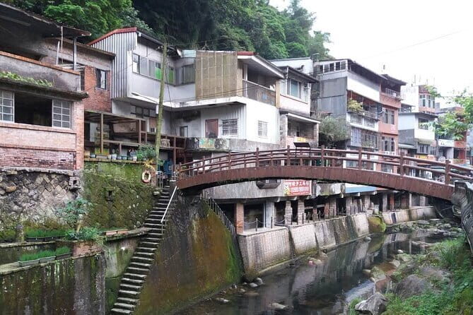 6 Hours Private Charter from Taipei in Shifen and Jiufen - Who Would Enjoy This Tour?