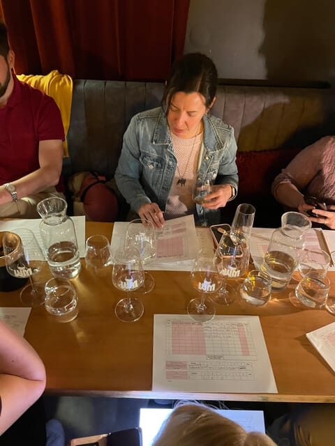 6-Tier Hungarian Wine Tasting at a Cozy Community Table - Why This Tasting Is Worth Your Time