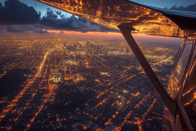 60 Minutes Los Angeles by Night Private Air Tour - The Sum Up