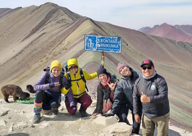 7 Colors Mountain Tour + Red Valley - Key Points