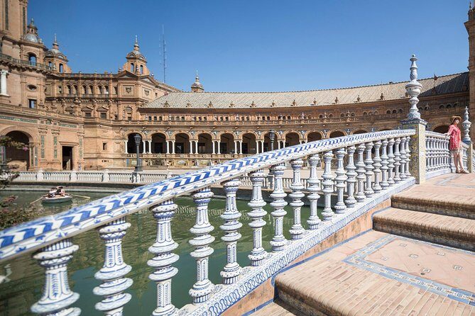 7-Day Spain Tour: Cordoba, Seville, Granada, Valencia, Barcelona and Zaragoza from Madrid - Starting Point and Overall Structure