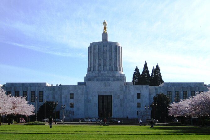 7-day Tour from Vancouver to Seattle&San Francisco by Train&Land - Starting in Seattle: City Highlights and Iconic Sights