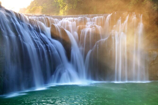 7-Hour Jiufen Night View, Shifen Waterfall & Raohe Market Tour - Key Points