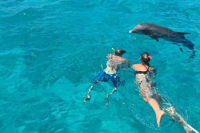 7 Hour Private Catamaran Sail, Snorkel and Beach BBQ Grace Bay, Providenciales - Key Points