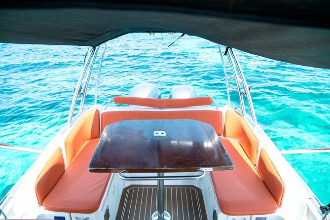 7 Hour Private Charter Rental "La Fueguina" in Ibiza - A Detailed Look at the 7-Hour Private Charter on La Fueguina