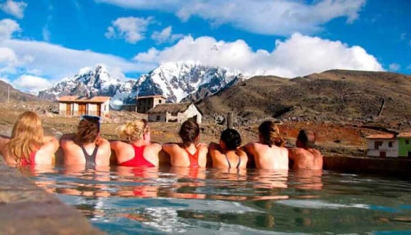 7 LAGOONS AUSANGATE TREK - Exploring the 7 Lagoons Ausangate Trek: A Detailed Review