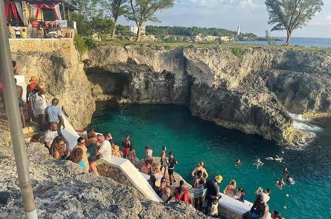 7 Mile Beach and Rick's Cafe in Negril from Montego Bay Private Tour - Authentic Experiences from Fellow Travelers