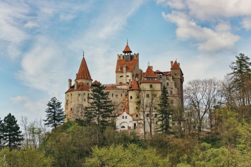 7h Dracula's Castle Private Tour from Bucharest - Fast Tour - Who Should Consider This Tour?