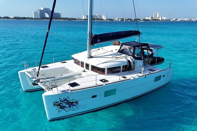 7hrs 42ft Luxury Catamaran Private Charter Cancun to Isla Mujeres - A Luxurious Day on the Caribbean: Private Catamaran from Cancun to Isla Mujeres