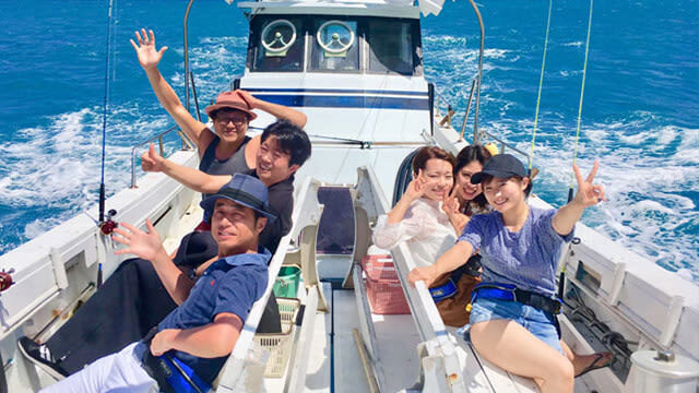 (8-14 people) Okinawa Sea Fishing Shared/Charter Boat Half-Day/Full-Day Tour Naha City Free Pick-up and Drop-off, Fishing Gear Included, Beginner-Friendly - The Catch Is a Bonus, Not a Promise