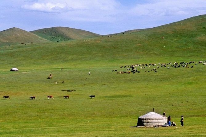 8 Days / 8 Lake area Central Mongolian horse trekking - Exploring Mongolia’s Central Highlights in 8 Days